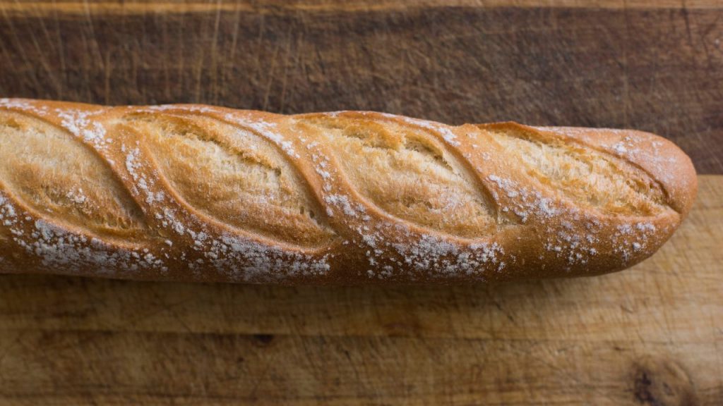 1本の長いフランスパン